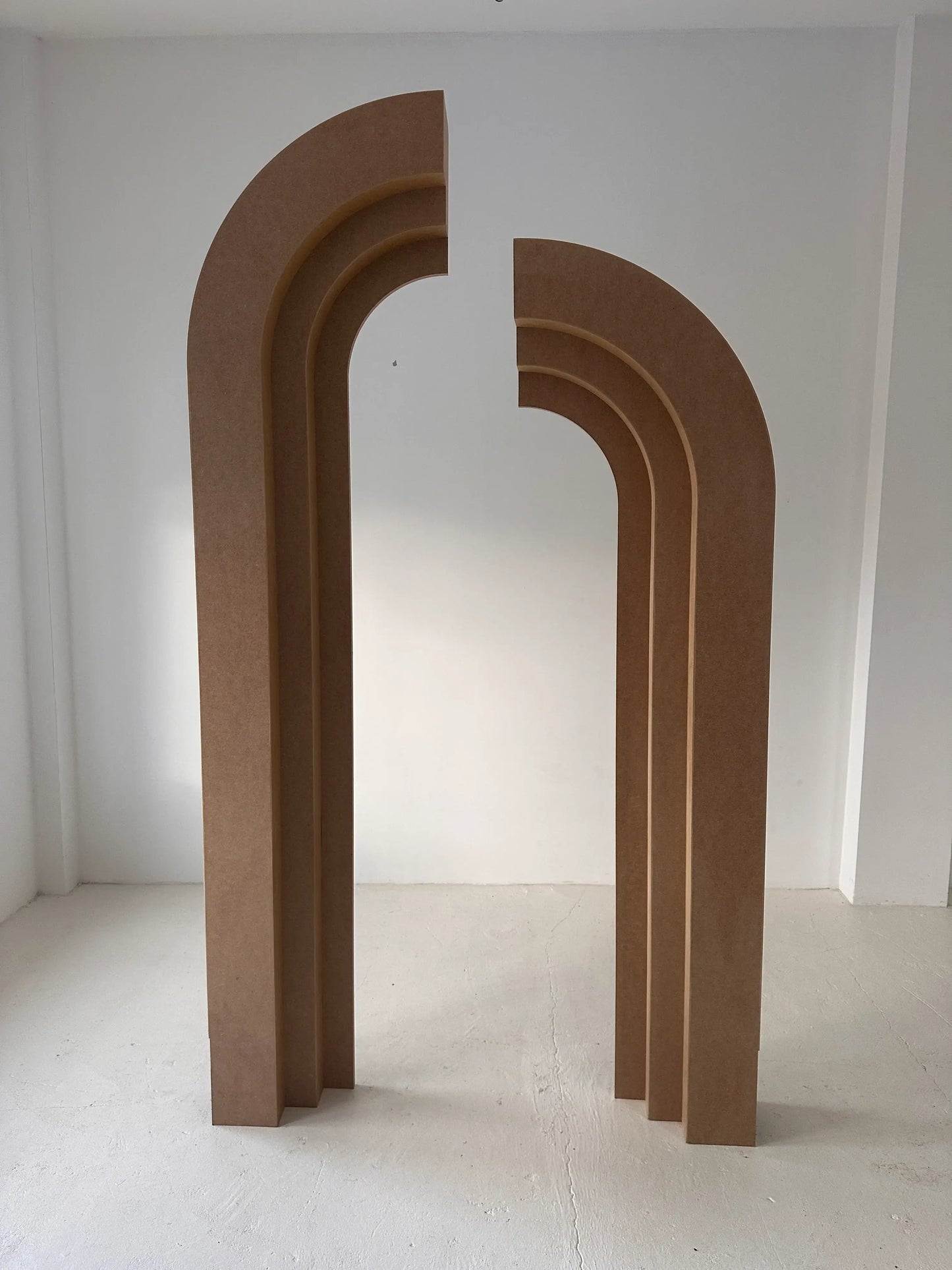 Dimensioni del portale: 220×180 cm