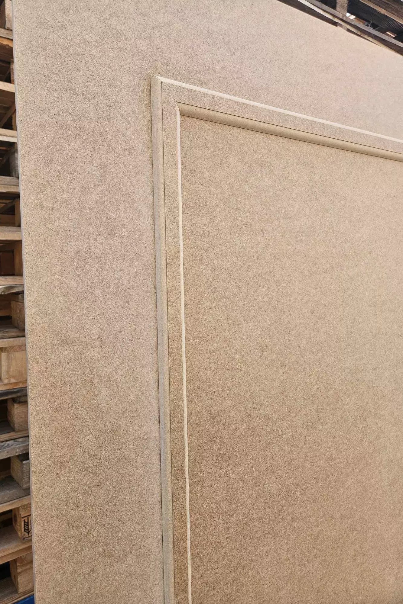  Mur de décoration avec moulures S13